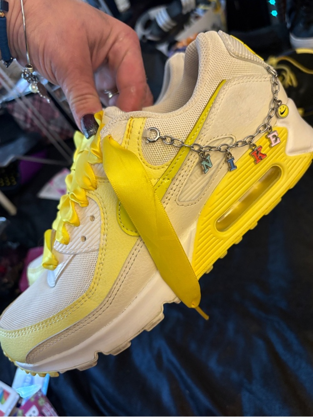 Brand New Nike Air Max 90 SE Princess Charming Size 9.5 women